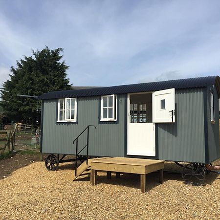 Weatherhead Farm Shepherds Hut Villa บักกิงแฮม ภายนอก รูปภาพ